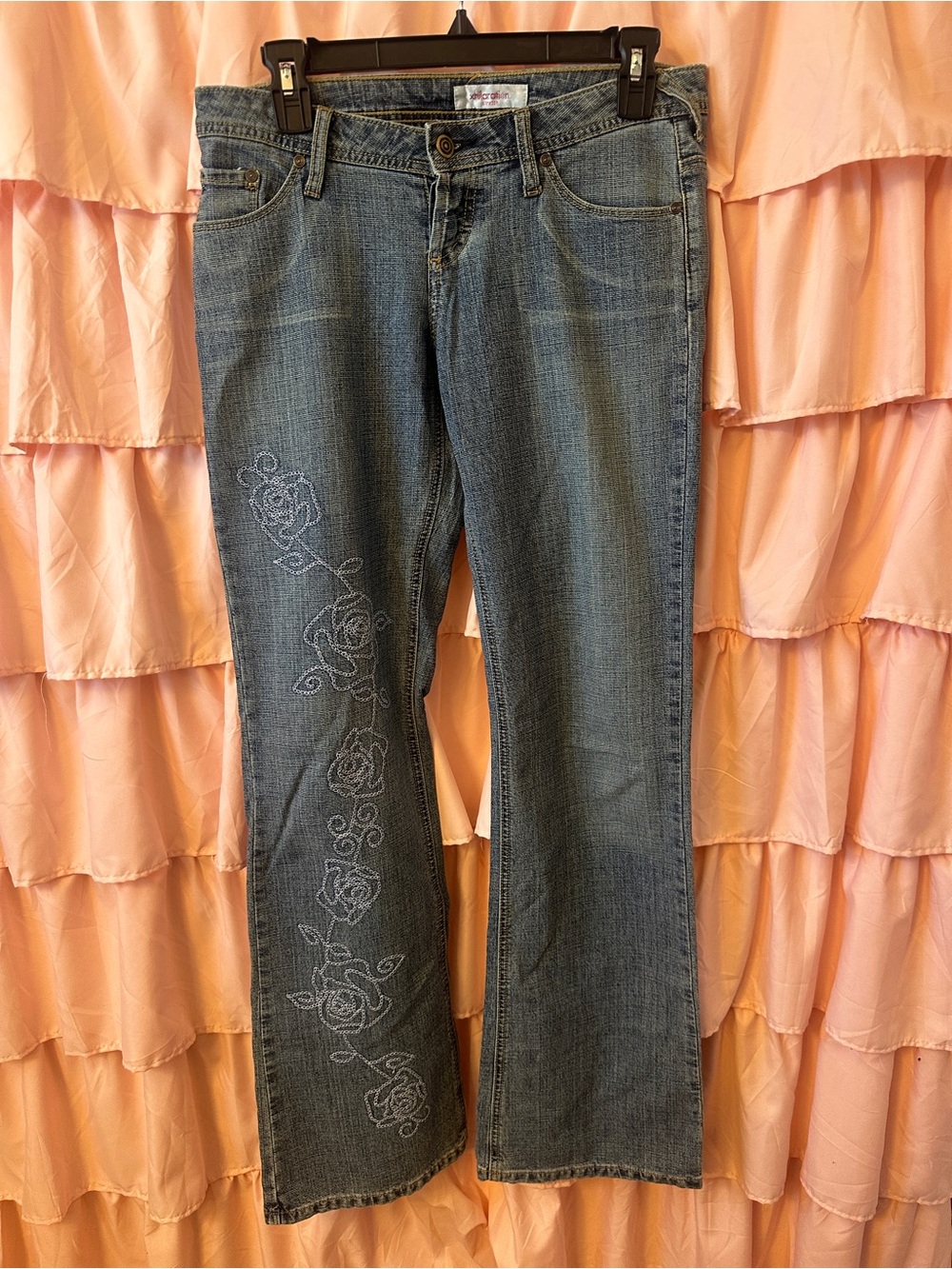 Xhilaration Low Rise Stretch Bootcut Floral Embroidered Jeans Size 5